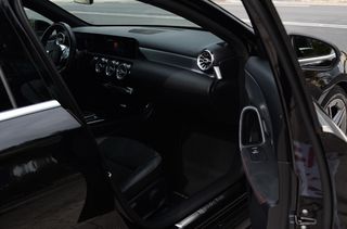 Mercedes-Benz A 180 2020 1500cc Auto-Amg Line Panorama-thumb-5