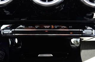 Mercedes-Benz A 180 2020 1500cc Auto-Amg Line Panorama-thumb-16