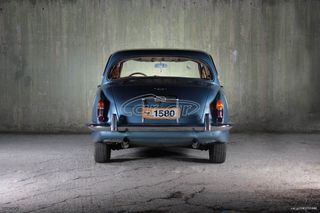 Jaguar S-Type 1966-thumb-2