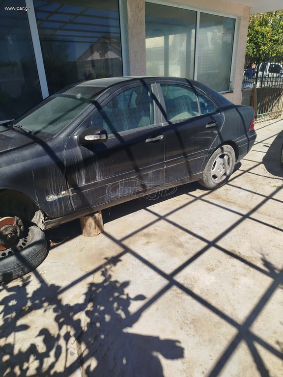 Mercedes-Benz C 200 2004