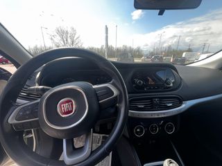 Fiat Tipo 2016 SEDAN-thumb-4