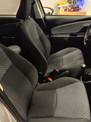 Toyota Yaris 2016-thumb-8