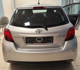 Toyota Yaris 2016-thumb-16