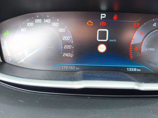 Peugeot 3008 2018-thumb-11