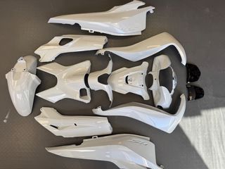 Κουστούμι σετ πλαστικών Honda SH 125 / 150 17-19 Ασπρο