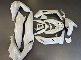 ΣΕΤ ΠΛΑΣΤΙΚΑ ΚΟΣΤΟΥΜΙ HONDA PCX 125 / 150 ΛΕΥΚΟ 2018-2020