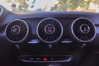 Audi TT 2015 2.0cc TFSI 230hp Αutomatic-thumb-24