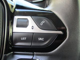 Peugeot 208 2025 1.2 PURETECH STYLE-thumb-12