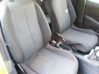 Peugeot 208 2025 1.2 PURETECH STYLE-thumb-26