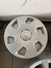 Τάσια 15’ σιδερένιας ζάντας Skoda