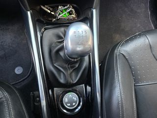 Peugeot 2008 2015 ALLURE PLUS PANORAMA-thumb-18