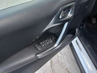 Peugeot 2008 2015 ALLURE PLUS PANORAMA-thumb-25