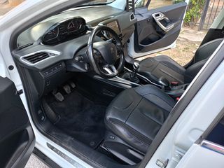 Peugeot 2008 2015 ALLURE PLUS PANORAMA-thumb-8