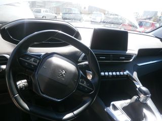 Peugeot 3008 2020 ALLURE-thumb-6