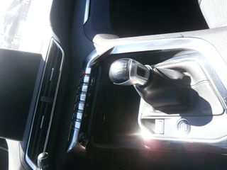 Peugeot 3008 2020 ALLURE-thumb-7