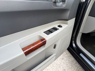 Chrysler 300C 2007 DIESEL-thumb-8
