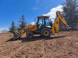 Εκσκαφέας Με Λάστιχα JCB 2006 3CX