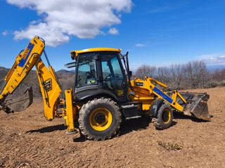 Εκσκαφέας Με Λάστιχα JCB 2006 3CX-thumb-1