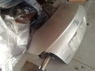 Toyota avensis-thumb-1