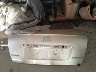Toyota avensis-thumb-2