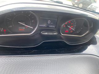 Peugeot 208 2016-thumb-4