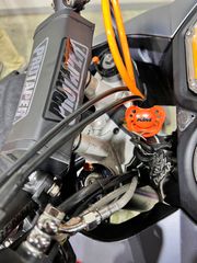 KTM 990 Adventure 2009-thumb-11