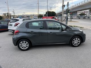 Peugeot 208 2017-thumb-1