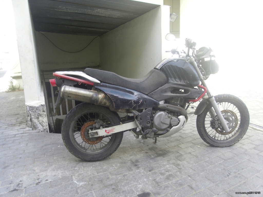 SUZUKI XF 650 FREEWIND