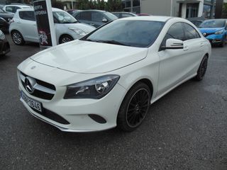 Mercedes-Benz GLA 180 2017 DIESEL-thumb-1