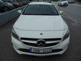 Mercedes-Benz GLA 180 2017 DIESEL-thumb-2
