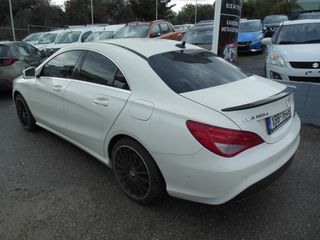 Mercedes-Benz GLA 180 2017 DIESEL-thumb-3