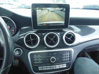 Mercedes-Benz GLA 180 2017 DIESEL-thumb-11