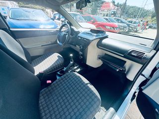 Toyota iQ 2013 VVTI-thumb-7