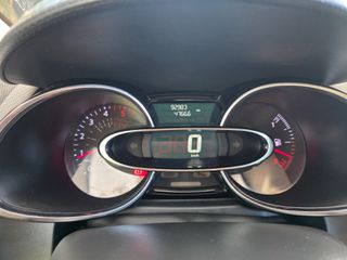 Renault Clio 2017 LIMITED EDITION-thumb-13