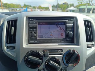 Nissan Evalia 2013 NV200-thumb-12