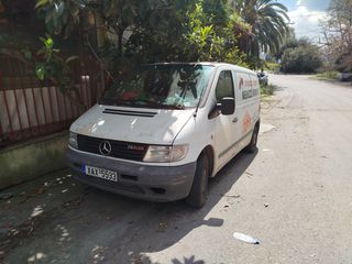 Κλούβα Mercedes-Benz 2000 vito cdi 110