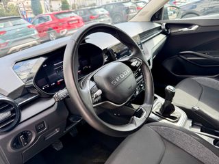 Skoda Fabia 2025 1.0 Essence  MPI 80 PS-thumb-4