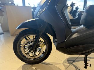 Piaggio Beverly 310 2026-thumb-9
