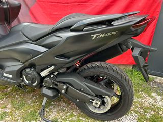 Yamaha TMAX 560 2020-thumb-8