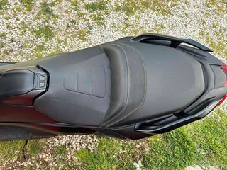 Yamaha TMAX 560 2020-thumb-10