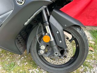 Yamaha TMAX 560 2020-thumb-13