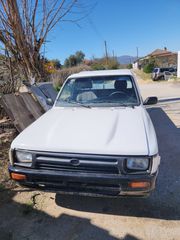 Toyota Hilux 1995 TARO