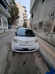 Toyota iQ 2009