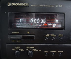 ΚΑΣΕΤΟΦΩΝΟ DAT DECK PIONEER D-05-thumb-2