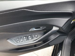 Peugeot 308 2022 Business 20.975 ΧΛΜ!!! 1200cc 130hp Βενζίνη-thumb-41