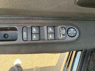 Peugeot 3008 2009-thumb-15