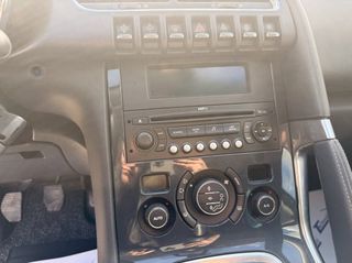 Peugeot 3008 2009-thumb-11