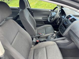 Volkswagen Golf 2005 FSI 1.4-thumb-11