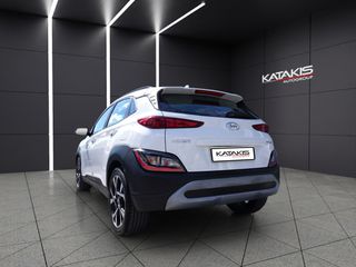 Hyundai Kona 2022 Premium, Clima, Rear Camera, Apple Carplay - And-thumb-6