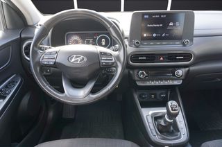 Hyundai Kona 2022 Premium, Clima, Rear Camera, Apple Carplay - And-thumb-13